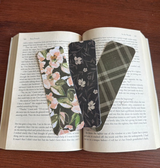 Cozy- Bookmarks